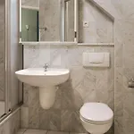 Residenz 7 *